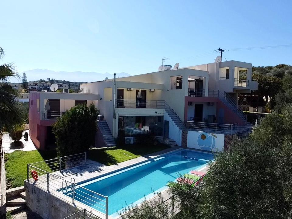 Seaview With Shared Pool, Almyrida Appartement La Canée