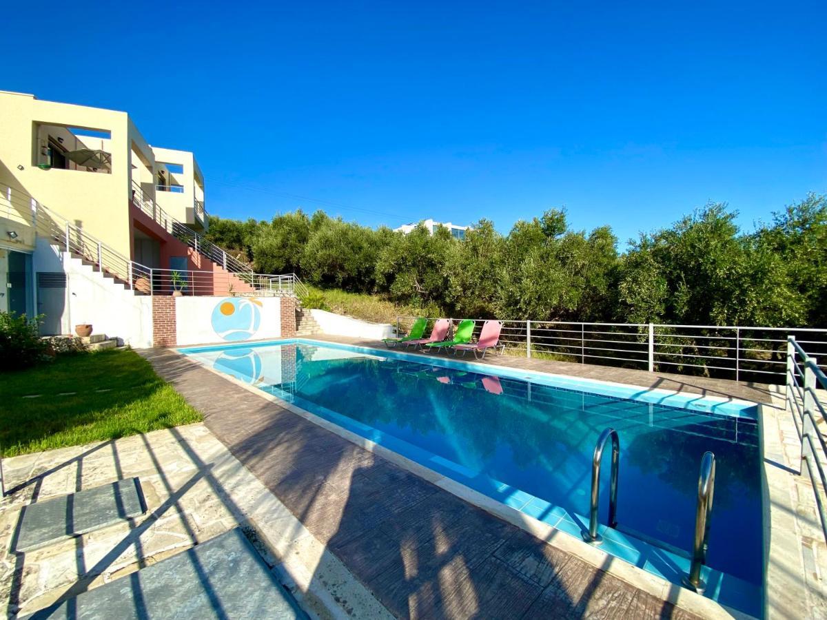 Seaview With Shared Pool, Almyrida La Canée